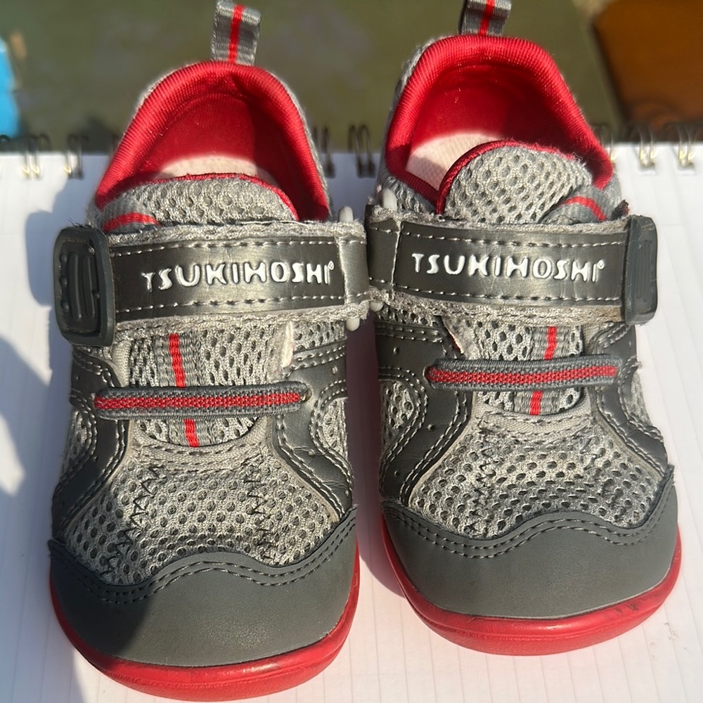 Tsukihoshi Gray and Red Marina Washable Sneaker unisex Sneakers sz 6” 14.5 EE